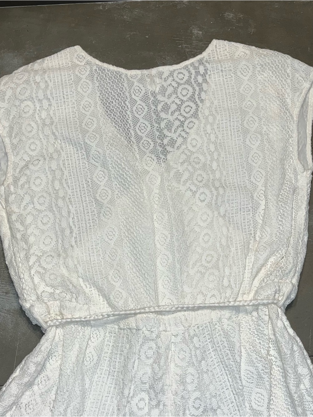 Roxy Off White Romper Lave Wrap V Neck Shorts Tie EUC Small Summer Beige Cover - Picture 7 of 8